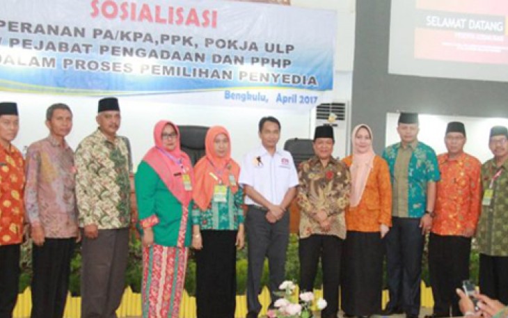 Sosialisasi Peranan PA/ KPA, PPK, Pokja ULP/ Pejabat Pengadaan dan PPH di Dalam Pemilihan Penyedia, Kamis (06/04/2017).