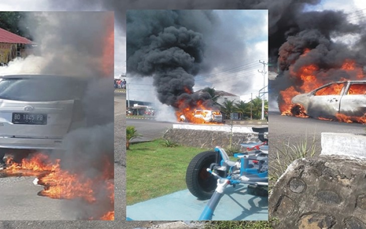 saat kejadian mobil terbakar