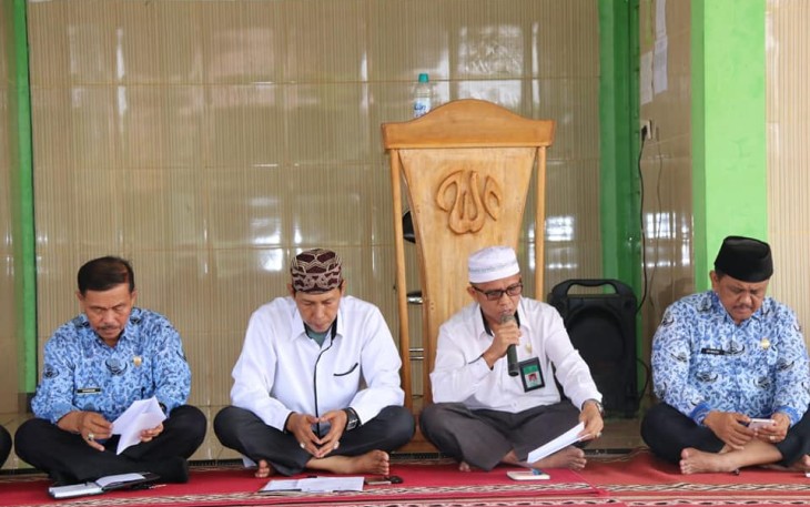 Kasi Bimmas Islam, Sumaryatim, S.H.I Kementerian Agama Bengkulu Tengah Pimpin Rapat 