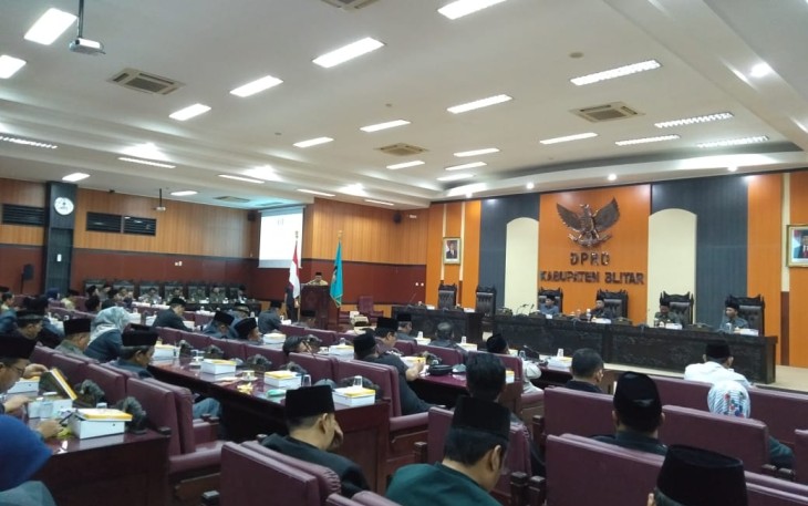 Suasana rapat Paripurna Penyampaian Nota Keuangan APBD-P tahun 2019 oleh Bupati Blitar di gedung DPRD Kabupaten Blitar.