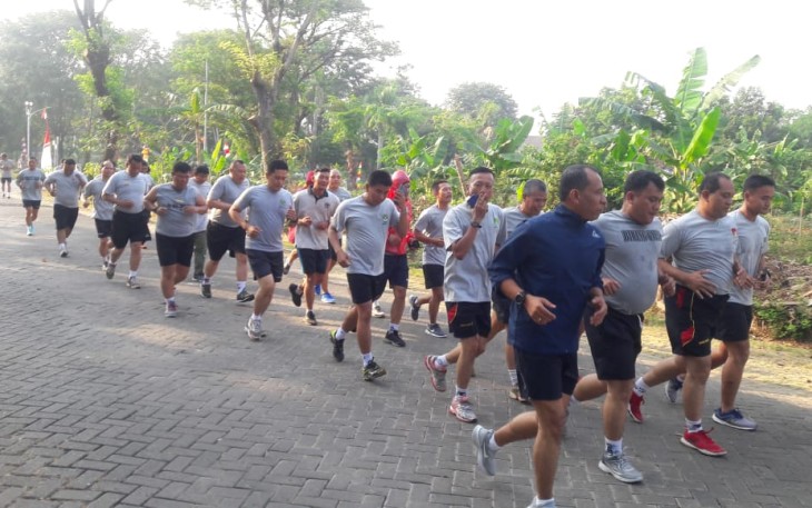 Lari Aerobik Bina Fisik Kodim 0505/Jakarta Timur