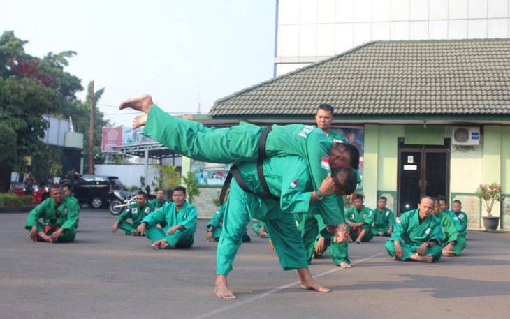 Anggota personil Kodim 0507/Bekasi latih Beladiri Yong Moodo