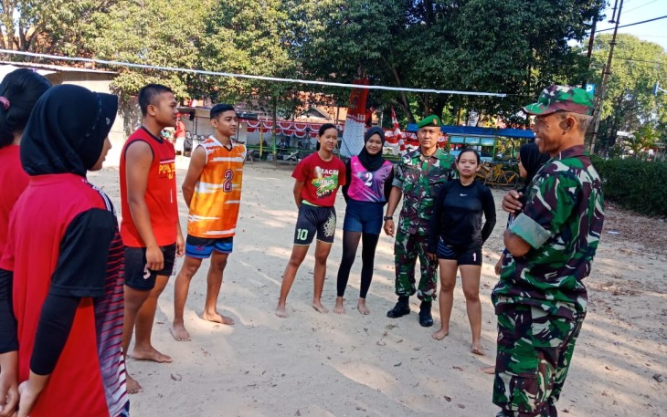 Hanif koordinator volly pantai 