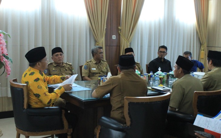 Gubernur Bengkulu Rohidin Mersyah Pimpin Rapat 