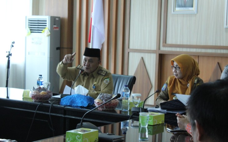 Sekretaris Daerah Provinsi Bengkulu Nopian Andusti Pimpin Rapat 