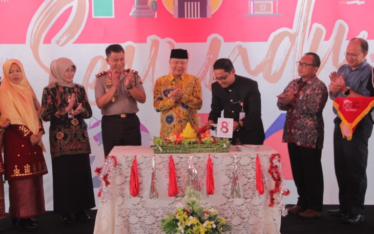 Peringatan Hari Ulang Tahun ke 8 Otoritas Jasa Keuangan 