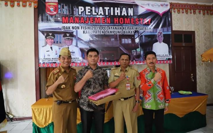 Lambar Laksanakan Pelatihan Manajemen Homestay
