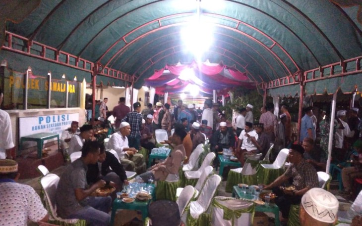 Waled Muhammad Nur Lantunkan Do'a Syukuran di Mapolsek "Kota Santri"