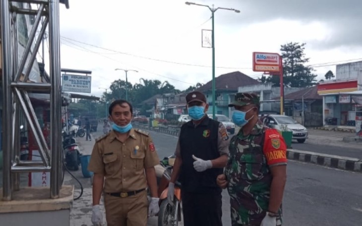 Pelaksanaan Fogging di Wilayah Kerja Puskesmas Balik Bukit 
