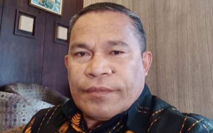 Kepala BKPSDM Kabupaten Seram Bagian Barat Manan Tuarita 