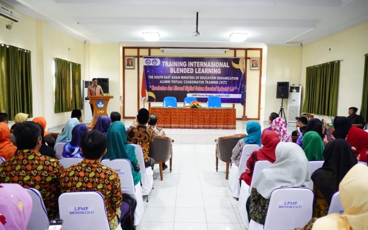Wagub Dedy Buka Training International Blended Learning