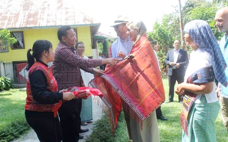 Raja dan Ratu Belanda Diulosi