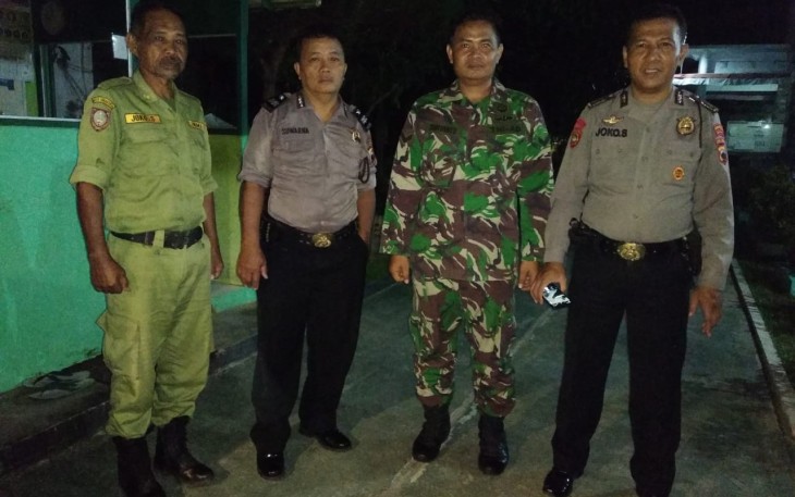 Babinsa Bhabinkamtibmas dan Linmas Patroli Malam Bersama