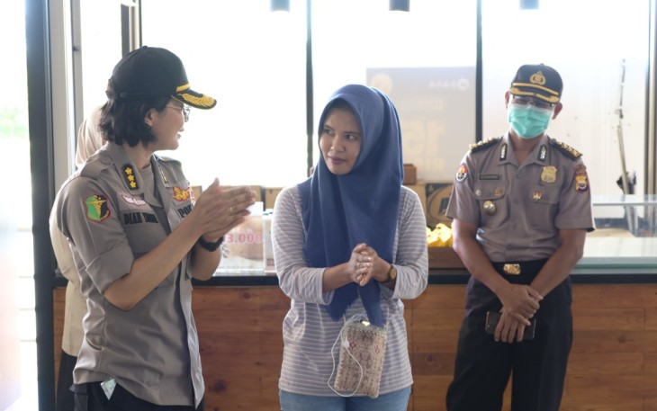  Kabid Dokkes Polda Bengkulu Kombes Pol Diah Yamini Saat Memberikan Edukasi Kepada Masyarakat 