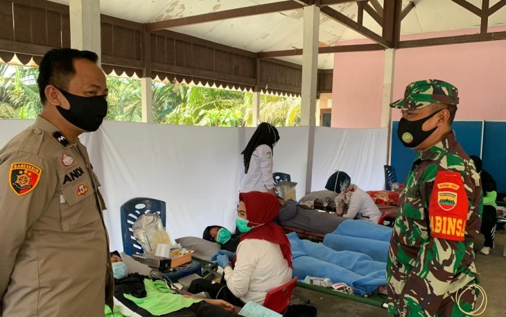 5 Personel Polsek Tapung Hilir Ikut Donor Darah