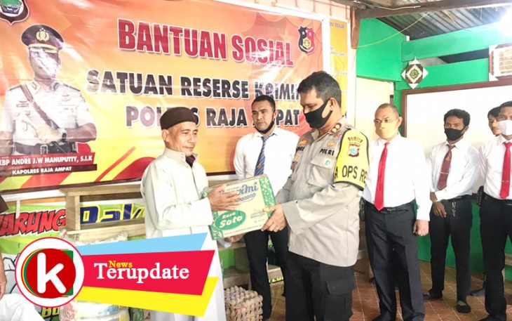 Sat Reskrim Polres Raja Ampat Berikan Bantuan Kepada Panti Asuhan Cahaya Alqodiri