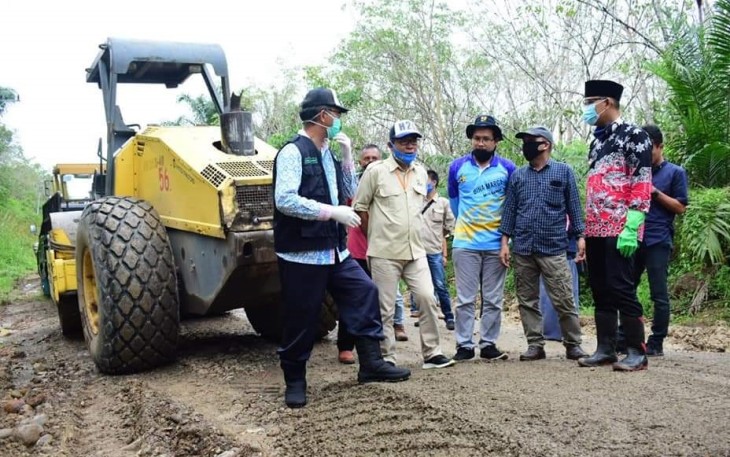 Bupati Musirawas Tinjau Peningkatan Infrastruktur Jalan