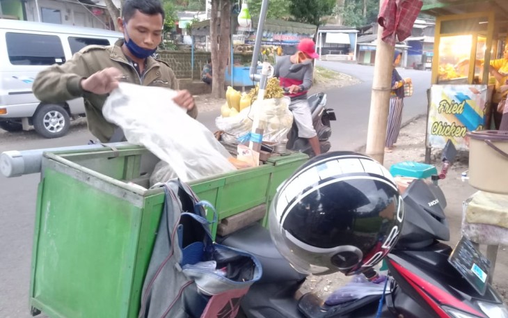 Dagangan Jagung Manis Rebus Wahyu Kini Habis Terjual