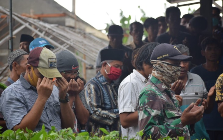 Doa Bersama Iringi Kepergian Mukidi
