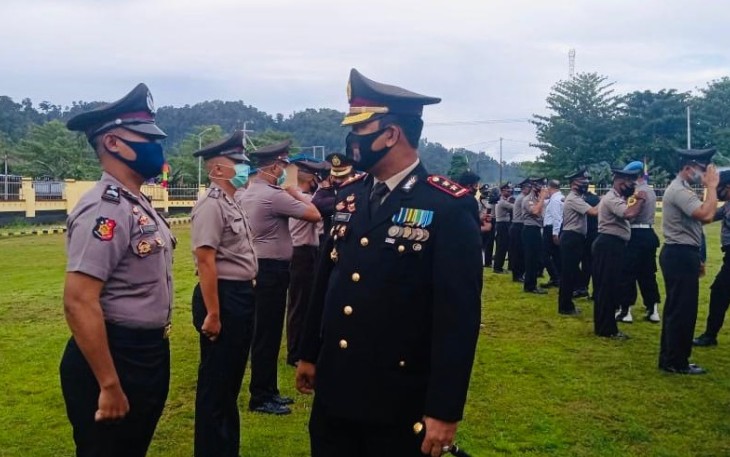 Gelar Upacara Korps Raport Kenaikan Pangkat Bertepatan HUT Bhayangkara Ke-74, Ini Amanat Kapolres Raja Ampat