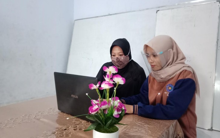 Mengenal Pembelajaran Online Dengan Mahasiswa KKN Umsida