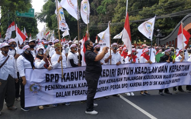 Ribuan Anggota BPD Unjuk Rasa Tuntut Kenaikan Gaji