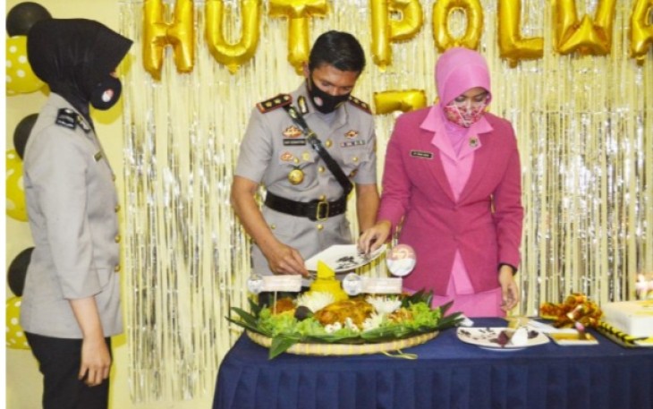 Polres Tulang Bawang Gelar Syukuran Memperingati Hari Jadi Polwan Ke-72