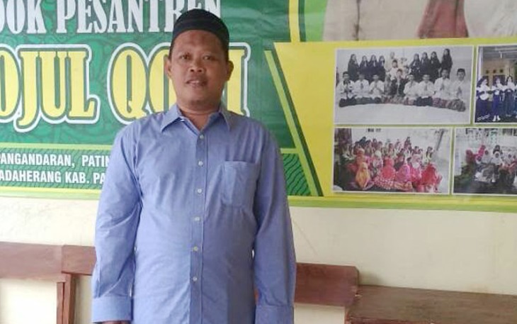 Ustadz Yayan Kusdiana