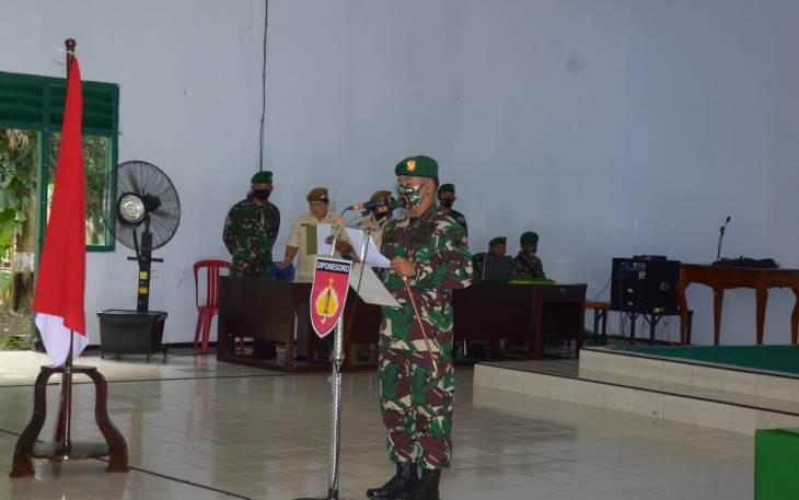 Upacara Pembukaan Dikmata TNI AD Gel II TA 2020 ini dibuka oleh Danrindam IV/Diponegoro Kolonel Inf Tarsono, S.I.P., M.M. di Gedung Jenderal Soedirman Sekolah Calon Tamtama. Senin (23/11/2020)