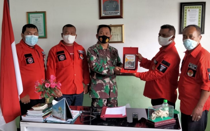 Danramil  02/Bintim Kapten Inf Aswandi Menerima Kunjungan  Organisasi Persatuan Batak Bersatu 