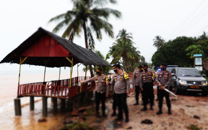 Kapolres Lingga Pantau Langsung Pemukiman Warga Sekitar Pesisir Pantai