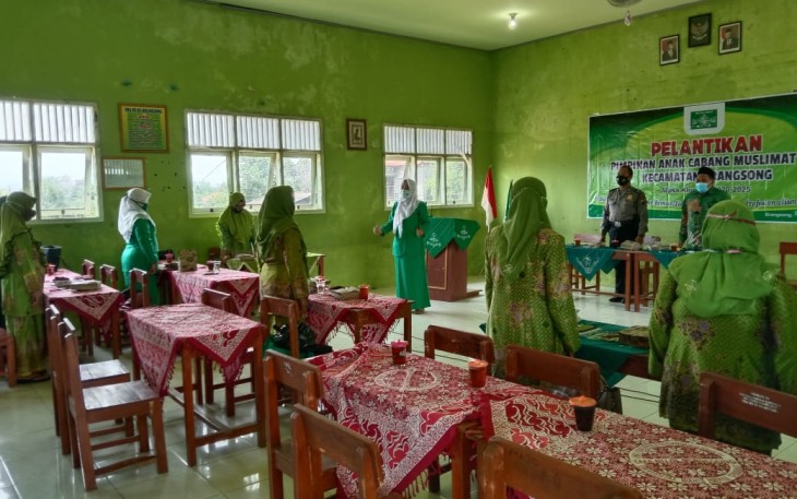 Kapolsek Brangsong yang Diwakili Oleh AIPTU Sueb Menghadiri Acara  Konferensi dan Pelantikan PACM NU Kecamatan Brangsong 