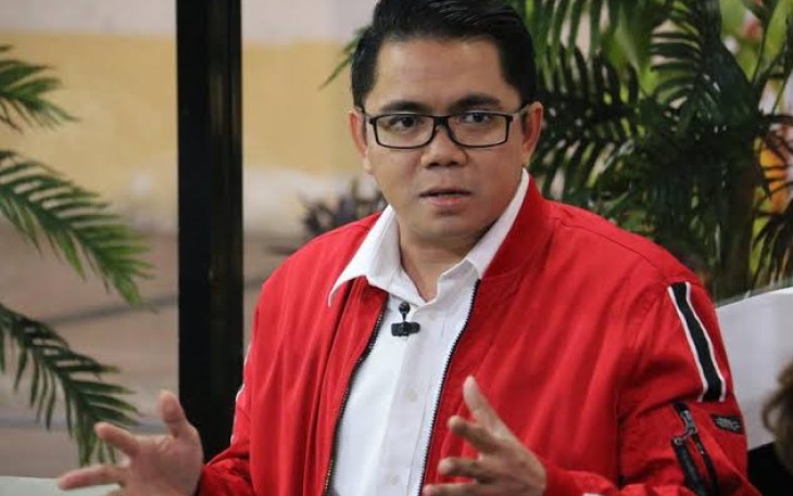 Anggota Komisi III DPR RI Arteria Dahlan Saat Memberikan Keterangan Kepada Media