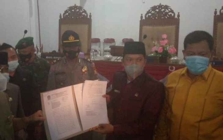 Paripurna DPRD Seluma  