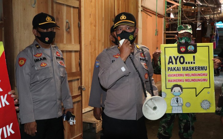 Kasubbag Humas Polres Kendal AKP Abdullah Umar, S.H laksanakan sosialisasi protokol kesehatan