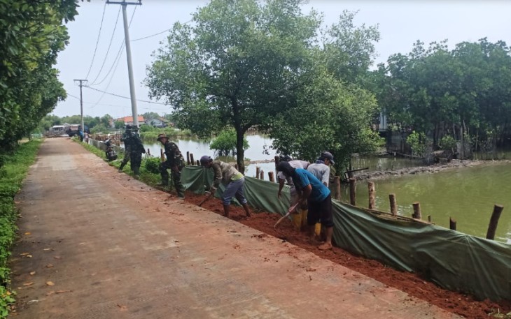 Pengerjaan Peningkatan dan Pelebaran Jalan