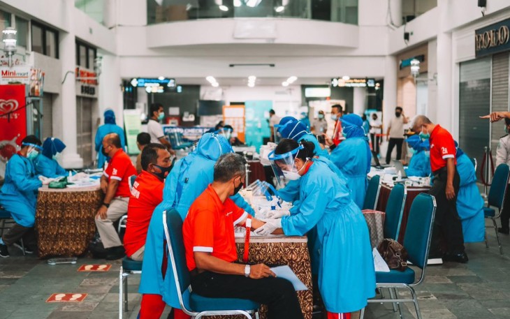 Pekerja Pariwisata Lagoi dan Jurnalist di Vaksin