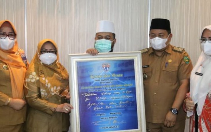 Peresmian Ruang Isolasi dan Ruang Operasi RSHD
