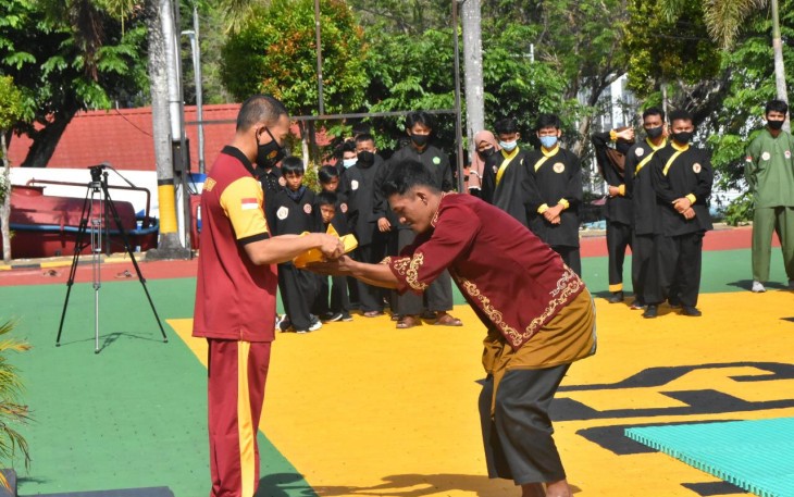 Polres Tanjung Pinang Olahraga Bersama Serta Buka Kejuaraan Pencak Silat 