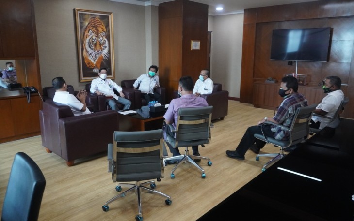 Kapolri Jendral Pol Listiyo Sigit Prabowo dan Dr Andi Renald saat launcing program E-PPNS  di Jakarta, Selasa (11/5/21).