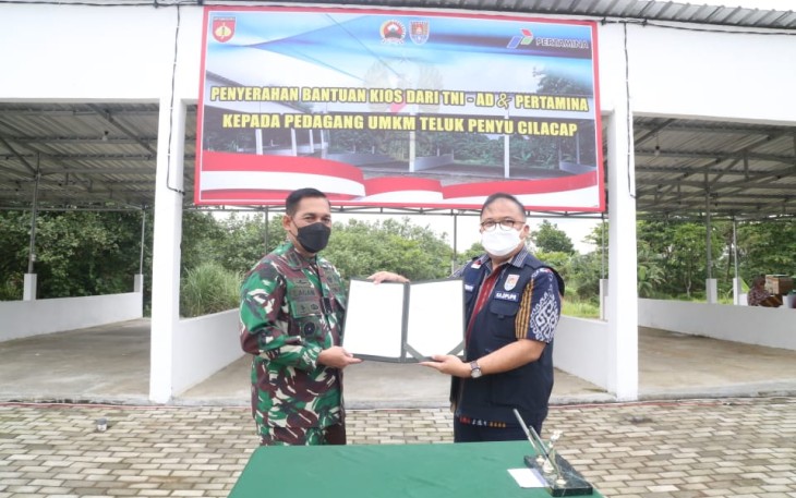 Danrem 071 serahkan secara simbolis kios di Benteng Pendem, Kamis 11/11/2021