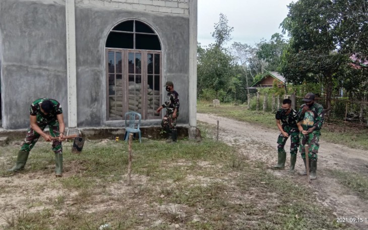 5 Realisasi Pengerjaan Fisik TMMD ke-112 Hari Kedua di Gunung Mas