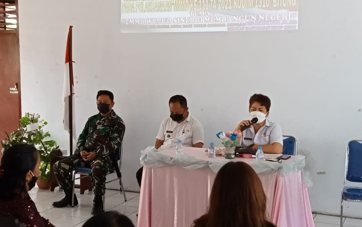 Satgas TMMD ke-111 kodimn1310/Bitung saat gelar sosialisasi