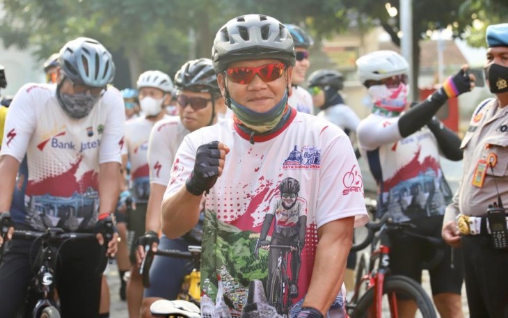 Kapolda Jateng Kibarkan Bendera Start Tour de Borobudur di Surakarta