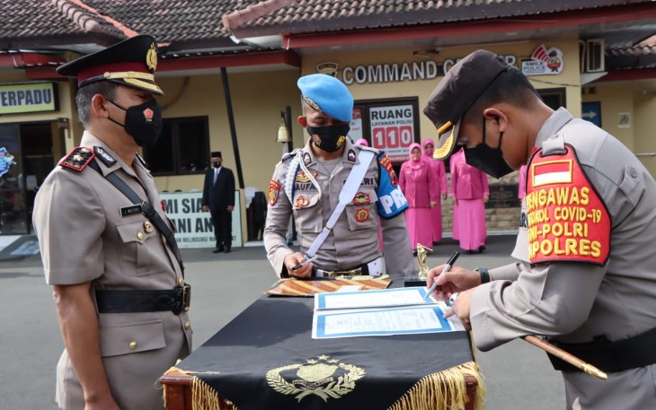 Acara serah terima jabatan (sertijab)