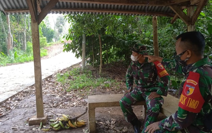 Setandan Pisang Temani Satgas TMMD 112