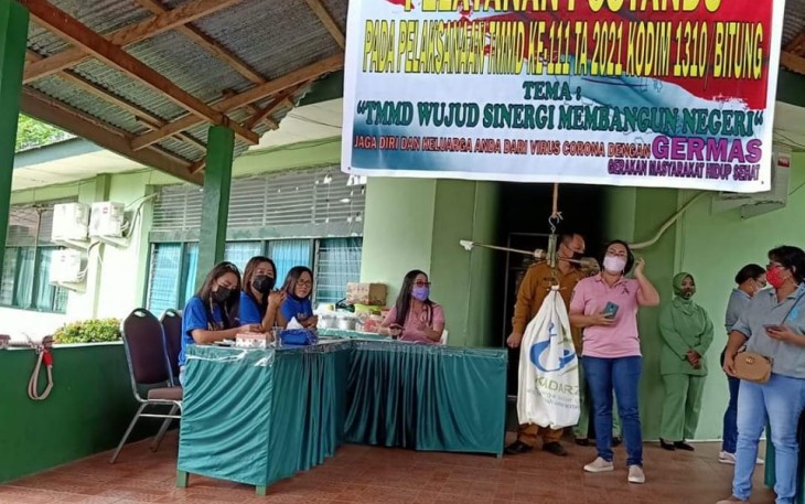 Bersama dinas kesehatan kota Bitung satgas TMMD kodim Bitung gelar kegiatan posyandu