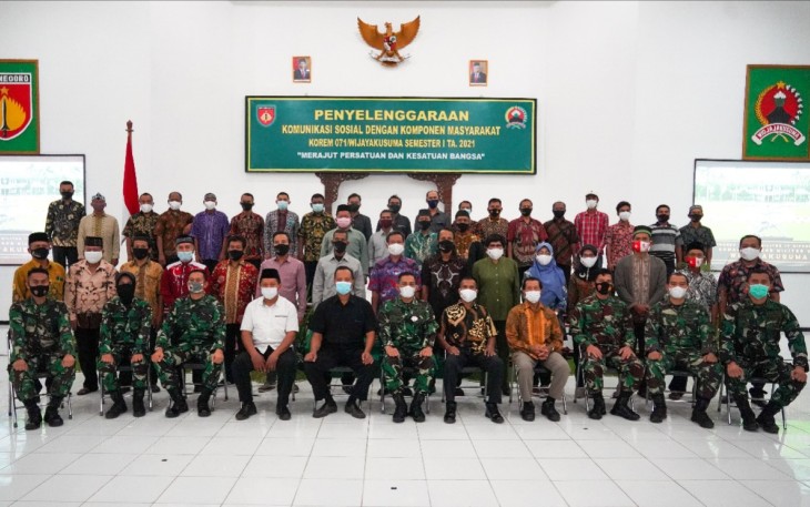 Korem 071/Wijayakusuma gelar Komunikasi Sosial dengan Komponen Masyarakat, Rabu (23/6/2021), di Gedung Pertemuan A. Yani Makorem 071/Wijayakusuma, Sokaraja, Banyumas. 