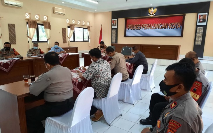 Kapolres Berikan Arahan Tracing Kepada Personel Tracer Polres Pekalongan Kota