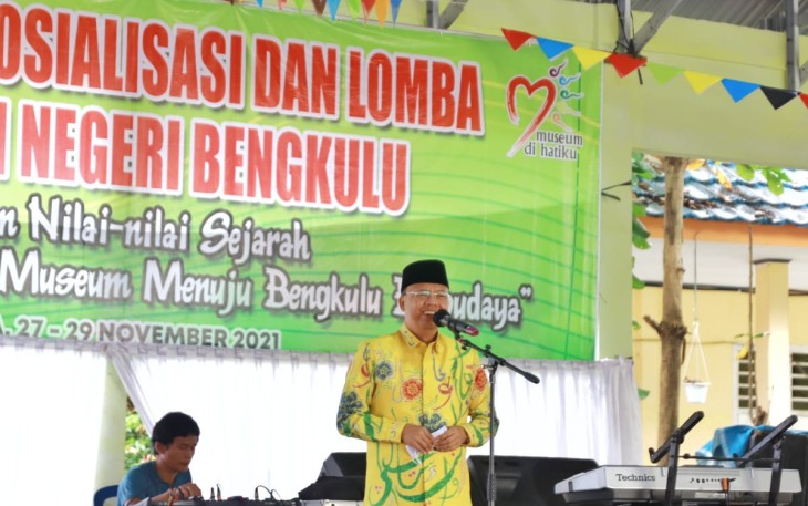 Kegiatan yang dipusatkan di SMA Negeri 3 Bengkulu Selatan dihadiri dan dibuka langsung Gubernur Rohidin Mersyah